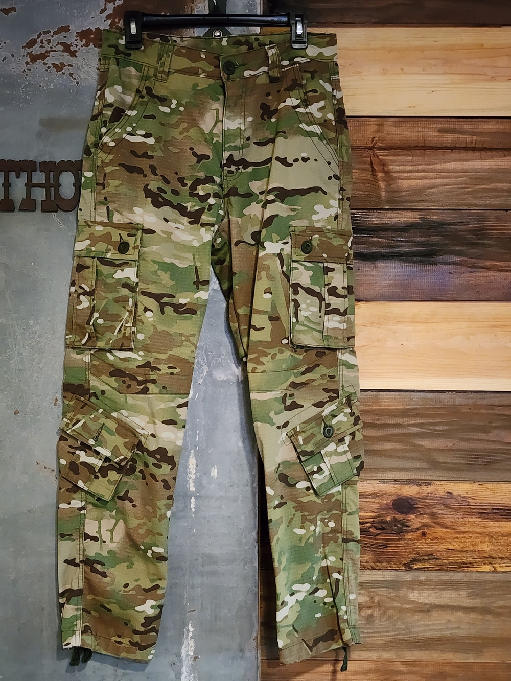 Men's Camo Cargo Pants - 4 Front Pockets. Green Multicam